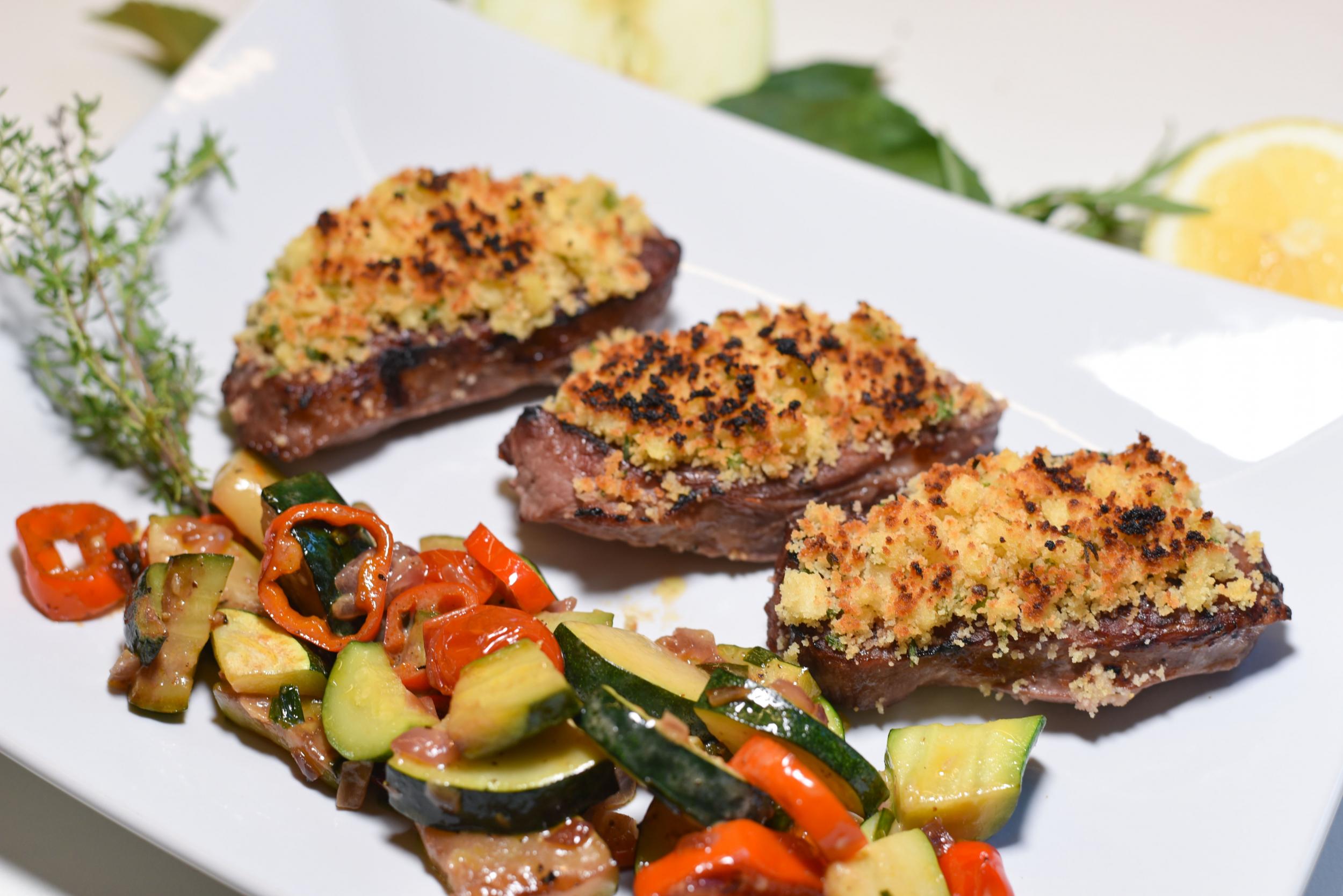 Wildschwein-Steak aus dem Beefer mit fruchtiger Kruste | Wild auf Wild Wildschwein-Steak aus dem Beefer mit fruchtiger Kruste | Wild auf Wild