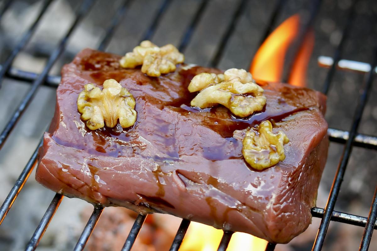 Rotwildsteak Paleo (Quelle: Grimm/DJV)